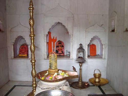 shivling at naina devi temple nainital